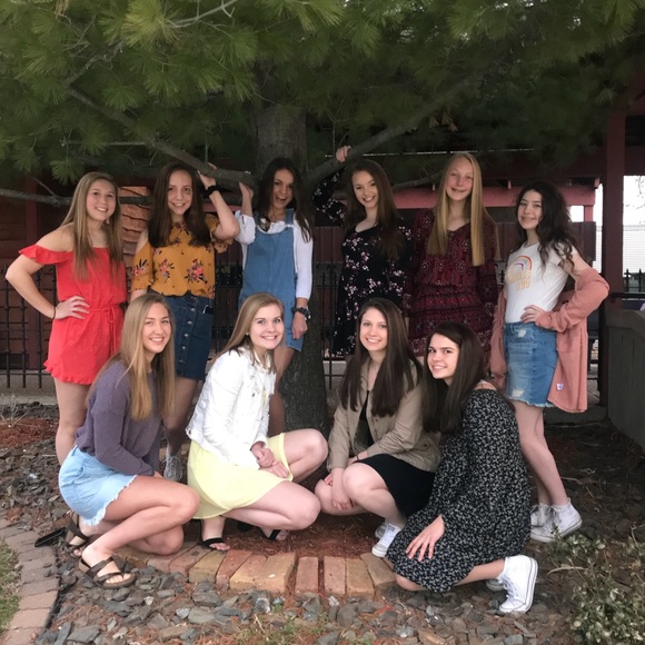 Meet your Posher, Mya - Picture 2 of 8